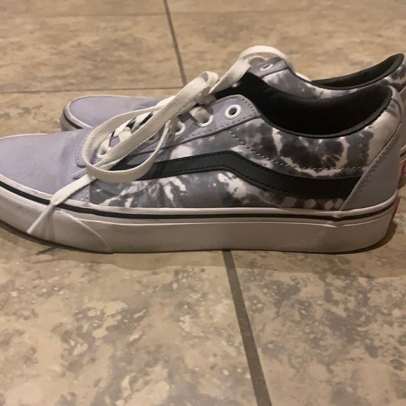 TIDYE VANS